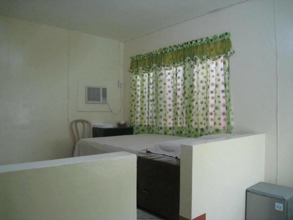 Agta Beach Resort Almeria Buitenkant foto